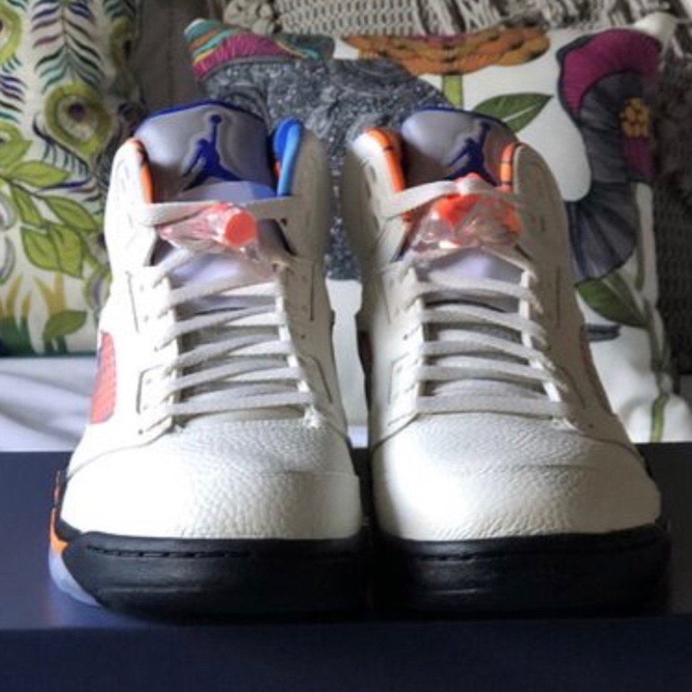 Jordan 5 International  NEW